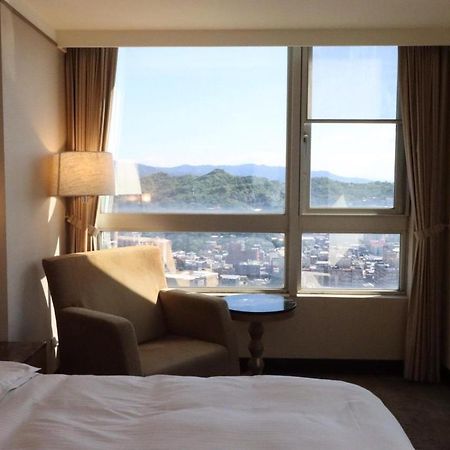 Rhine Inn Keelung Dış mekan fotoğraf